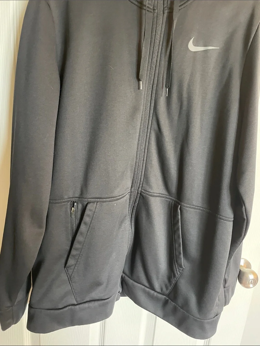 Nike Men's Black Full-Zip Hooded Jacket